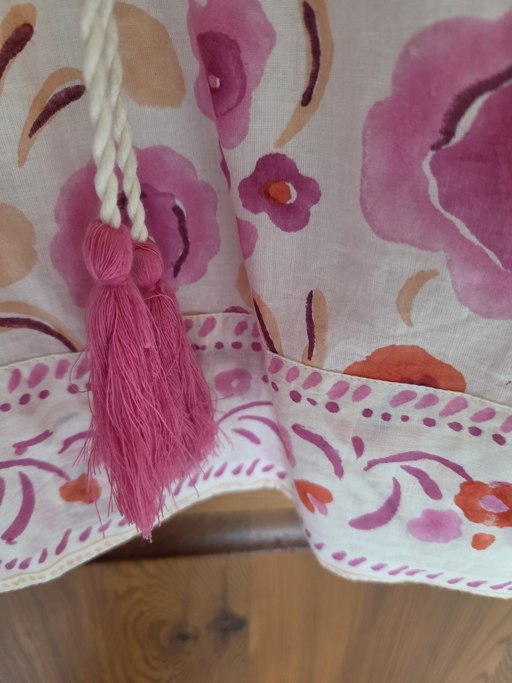 POL Floral Tassel Tunic - Pink & Orange Flowers - Picture 3 of 9
